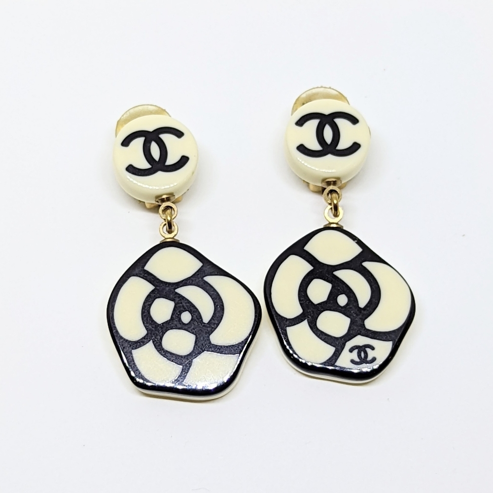CHANEL Vintage 90's Camellia Clip On Dangle Earrings